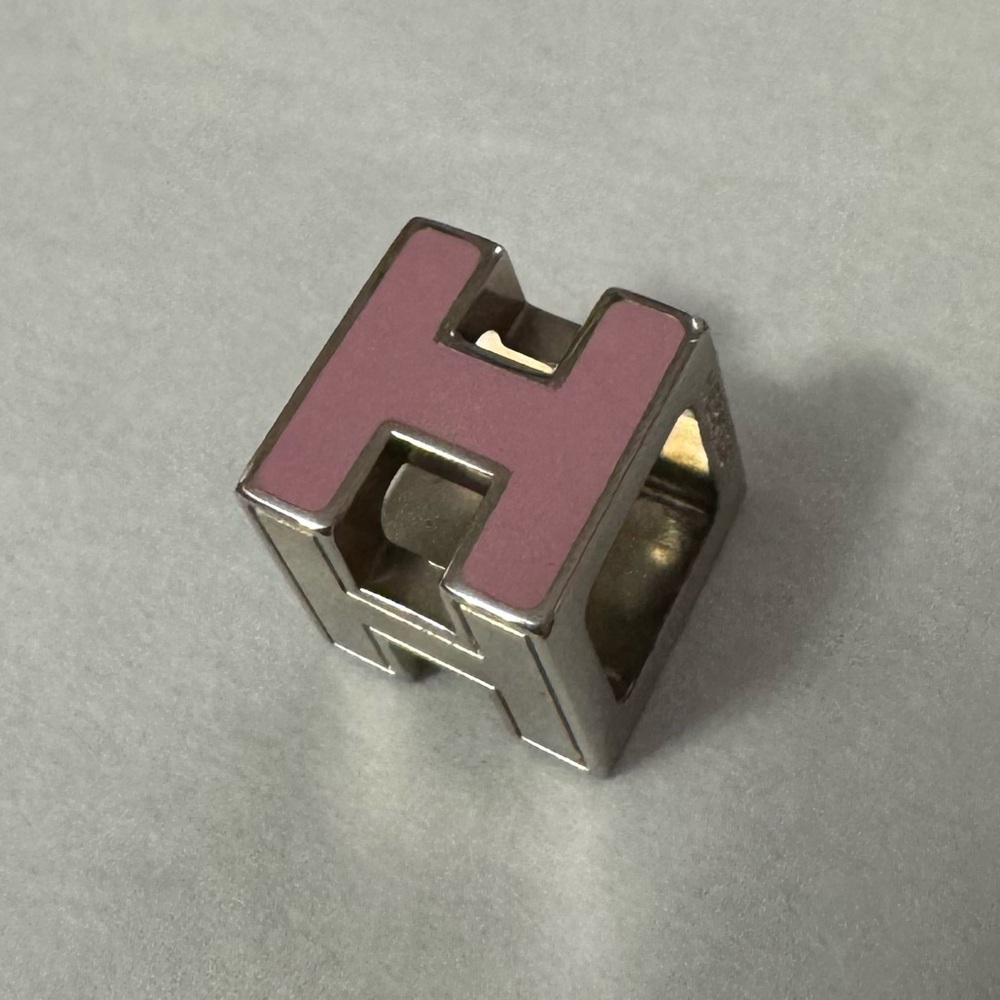 Hermès AUTHENTIC H Cube Cage d’H d’Ash Silver Bubblegum Pink Block Pendant - Picture 7 of 16